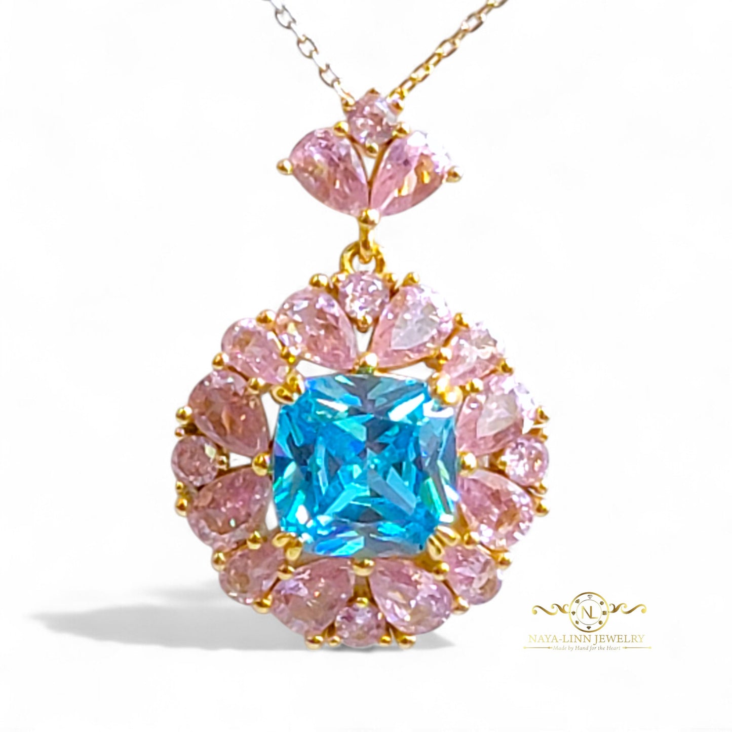 Allison Necklace | Mixed Cuts | Cushion Center Cut | Surrounding Pear-Shaped Diamond Simulants | 18K Gold Vermeil Over 925 Sterling Silver