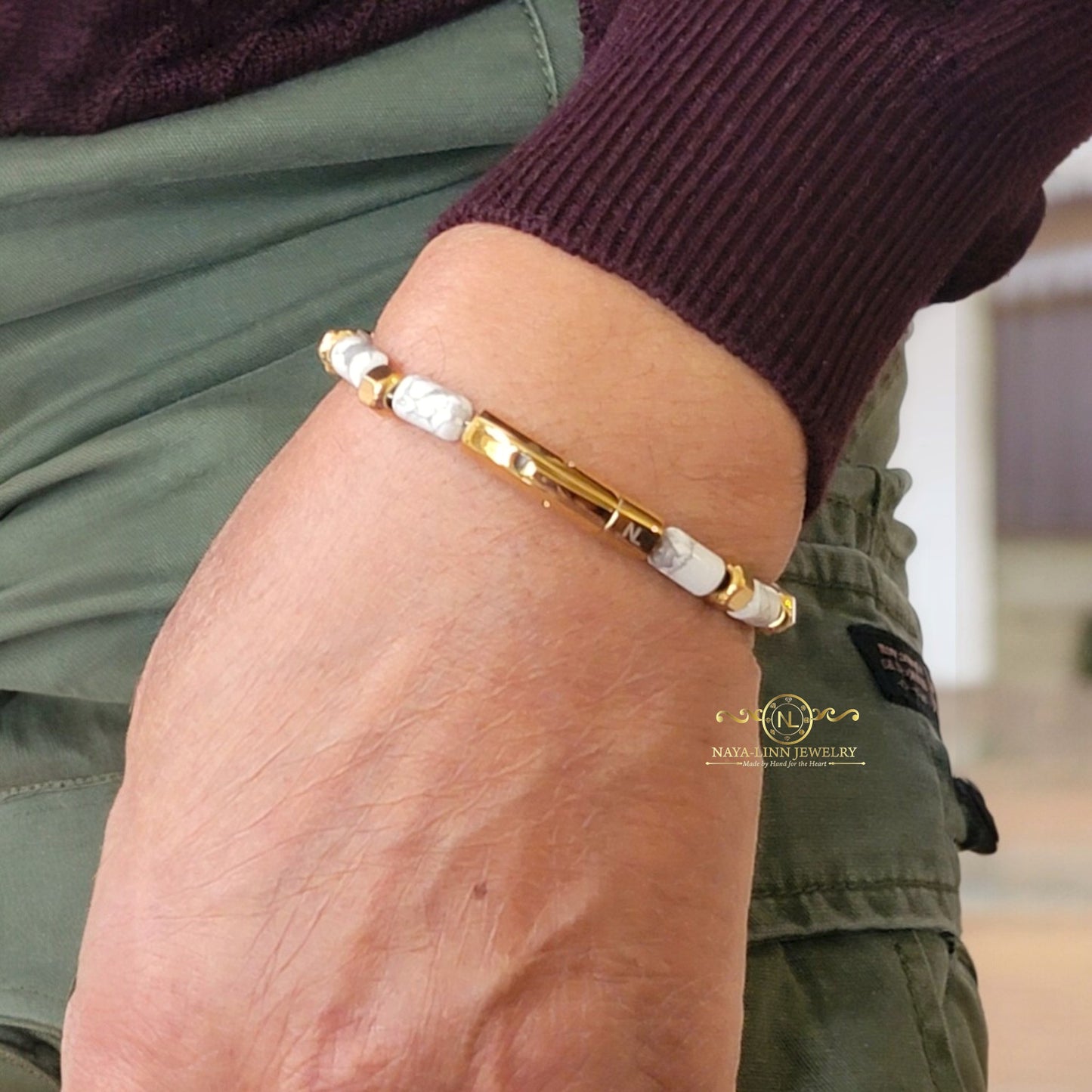 Theseus Men’s Bracelet – Howlite, Gold-Plated with Curved Bayonet Clasp